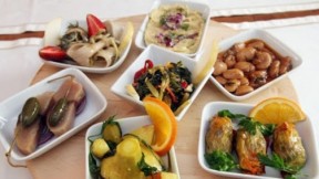 Zeytin Lezzetli Otlar Bodrum Mutfağı